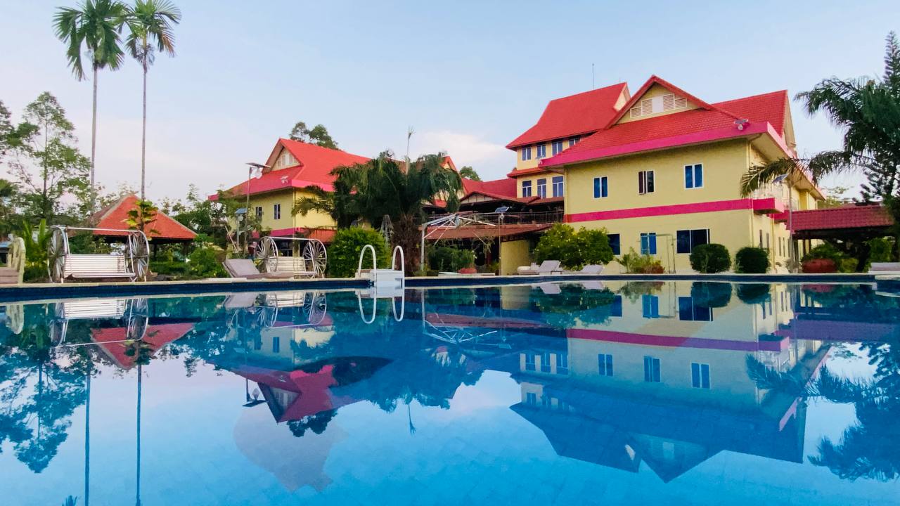 Don Bosco Hotel’s Swimming Pool